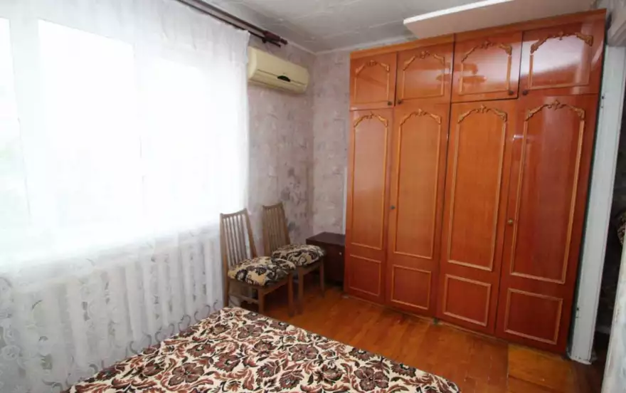 Крымских Партизан улица, 25