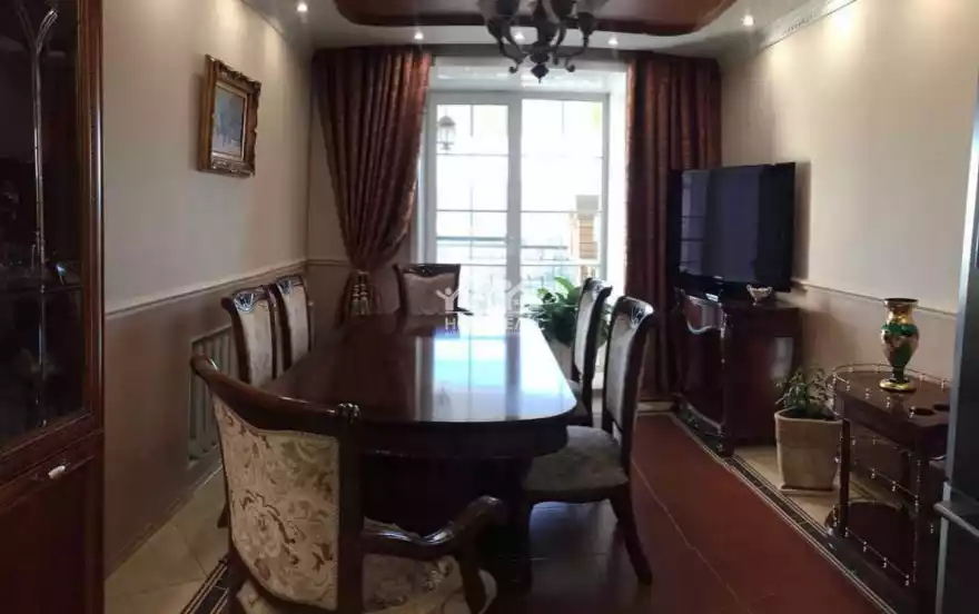 Фёдора Гладкова улица, 8