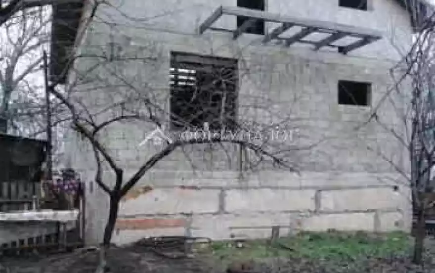 Молодёжная улица