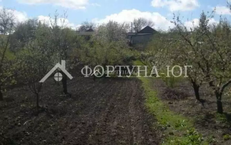 Молодёжная улица