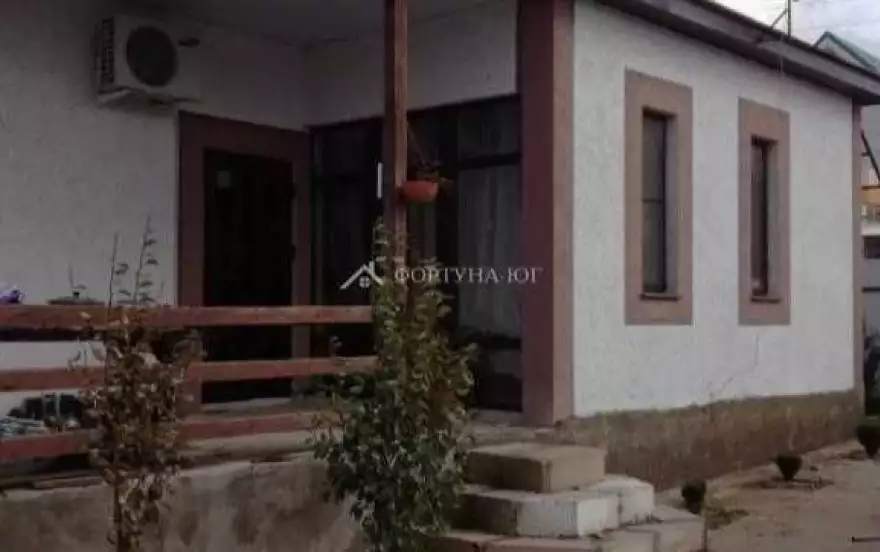 Абрикосовая улица