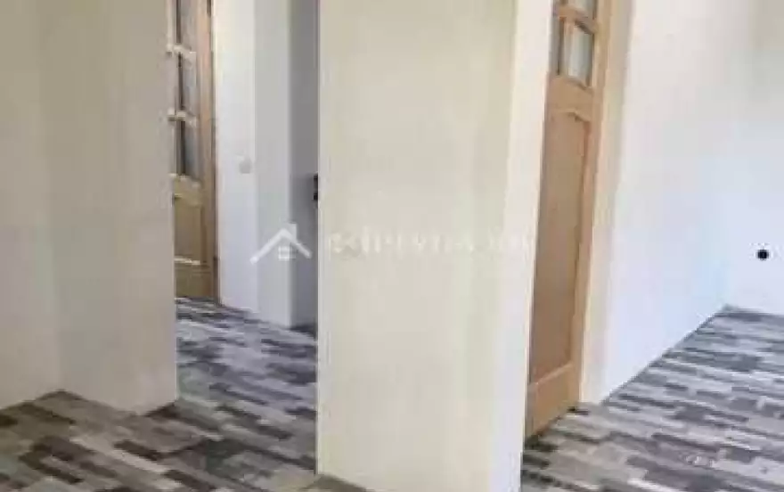 Ялтинская улица