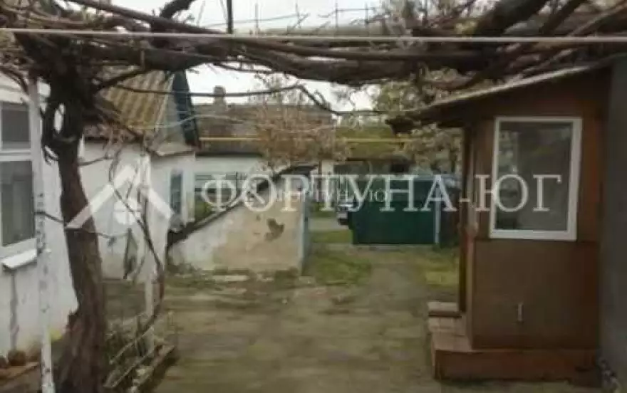 Молодёжная улица