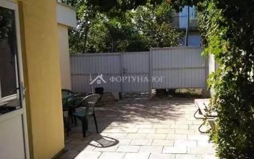 Виноградная ул