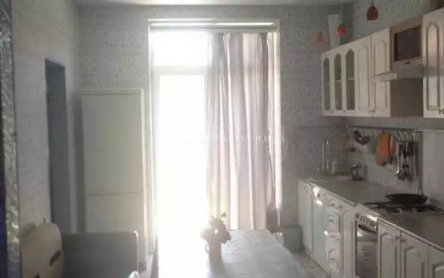ул Ереванская