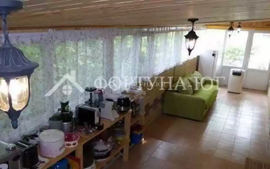 Молодёжная улица