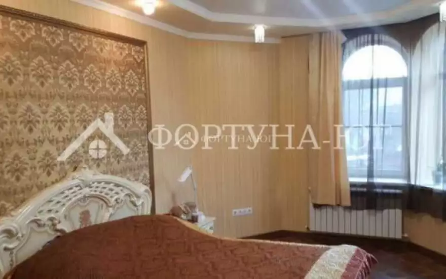 улица Жолоба