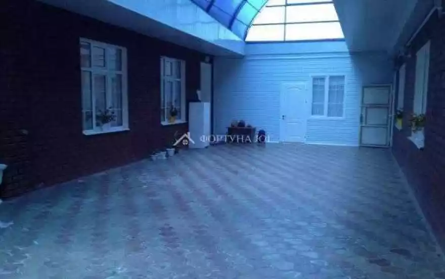 улица Мира, 2