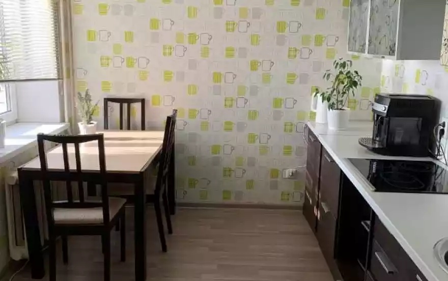 Машиностроителей улица, 82