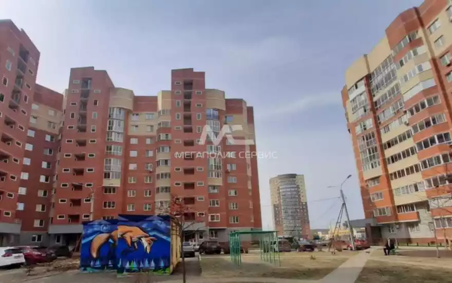 60-летия Победы б-р, 12