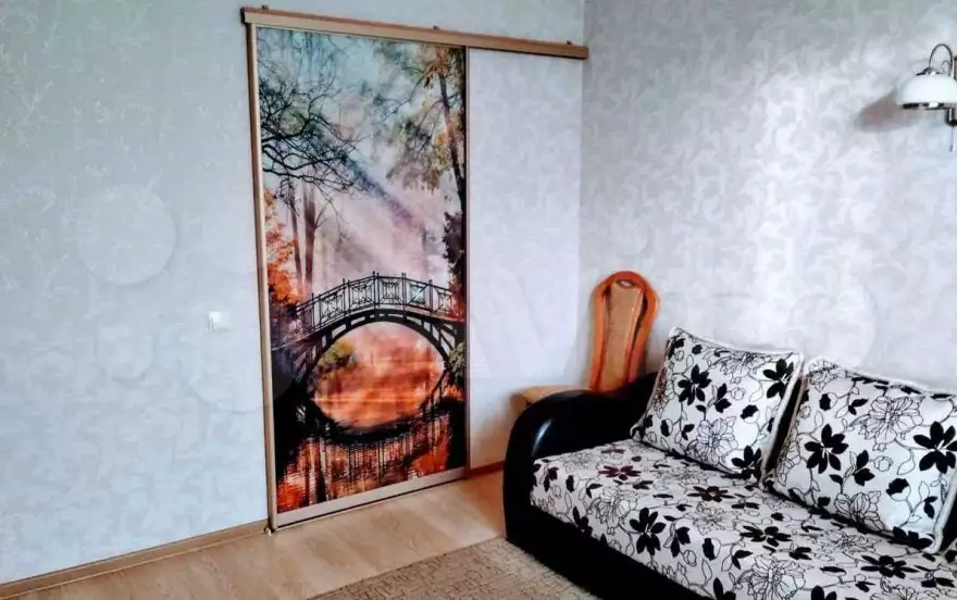 Яблоневая улица, 5