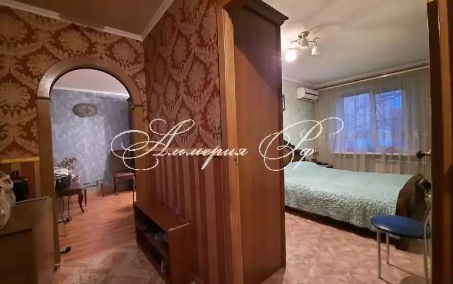 Добровольского, 8