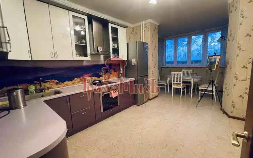 Островского улица, 22