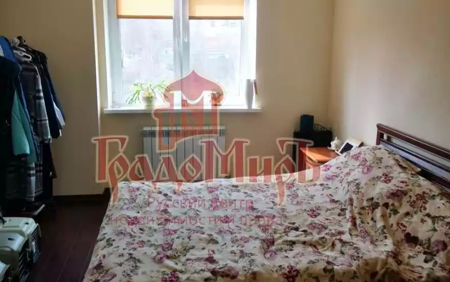 Бережок улица, 7