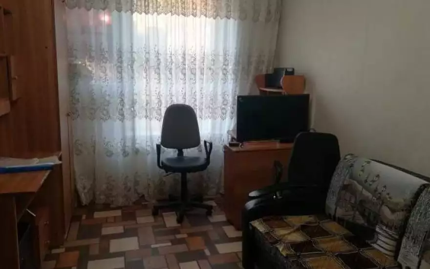 Революционная, 11