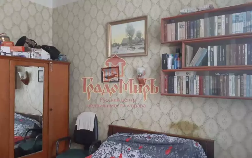 Кирьянова улица, 32