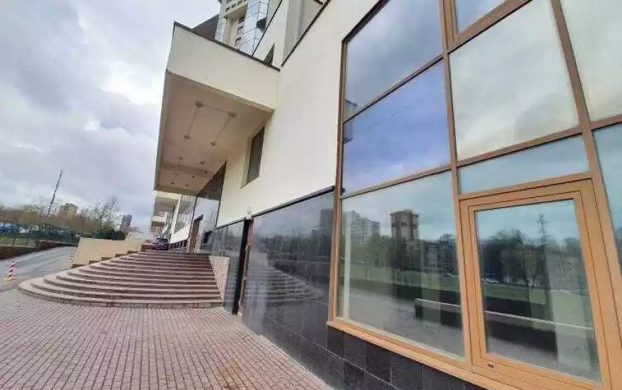 Архитектора Власова улица, 6