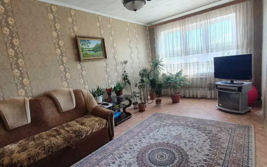 Победы пр-кт, 82
