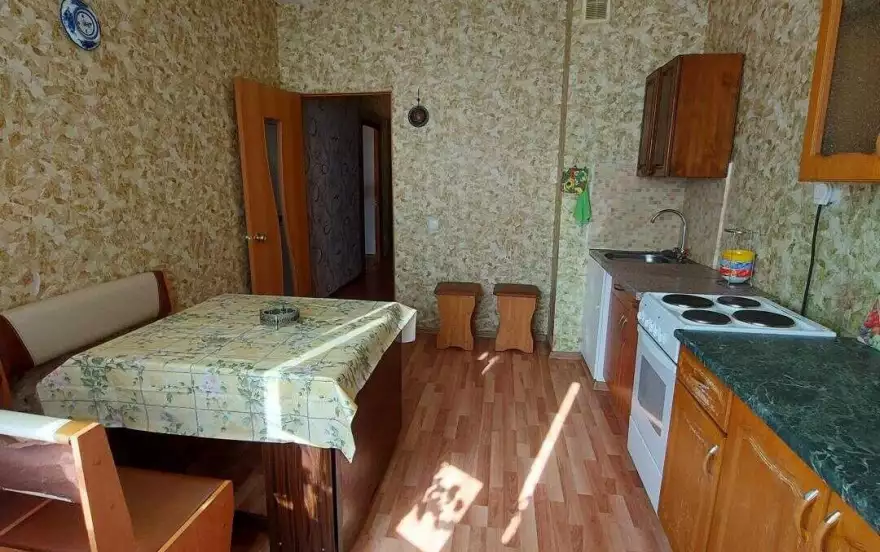 Калинина улица, 2