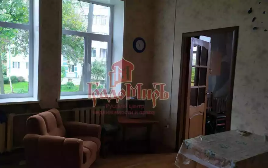 Московское ш, 12