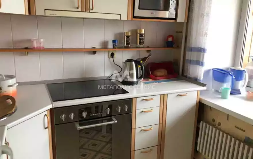 Мира улица, 18