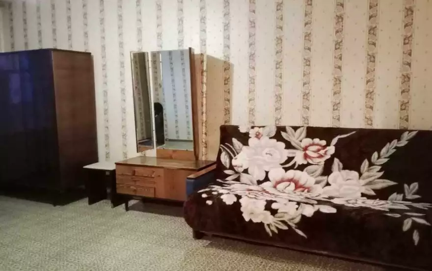 Ухтомского улица, 4