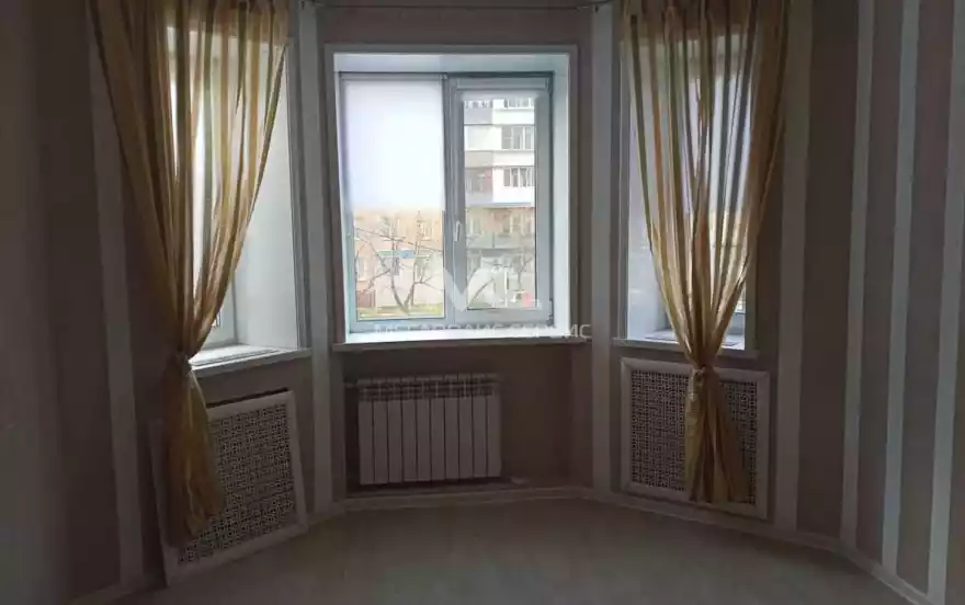 Школьная улица, 38