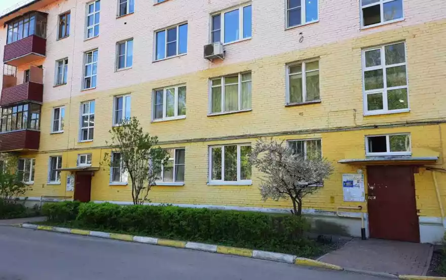 Коминтерна улица, 15