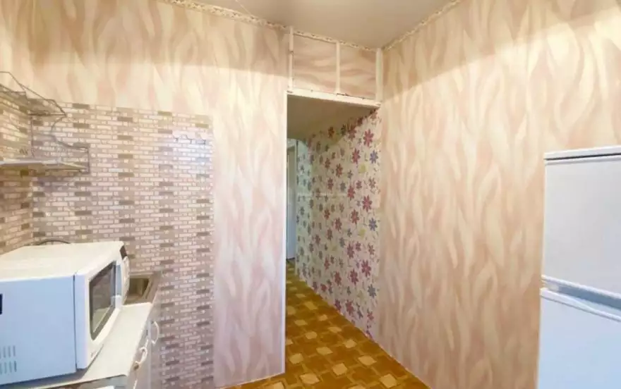 Латышская улица, 16
