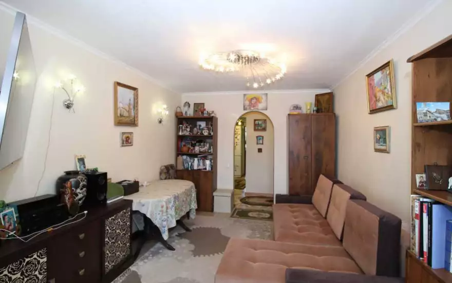 Одесская улица, 9