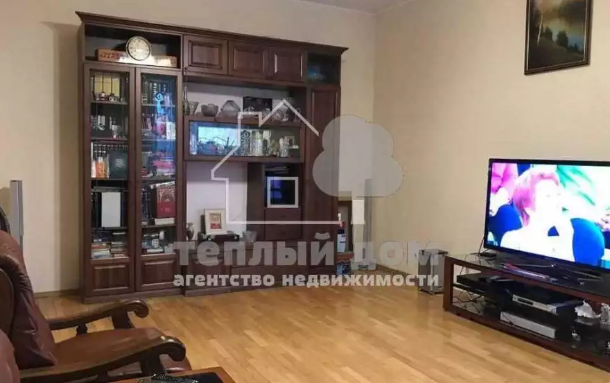 Комсомольская улица, 4
