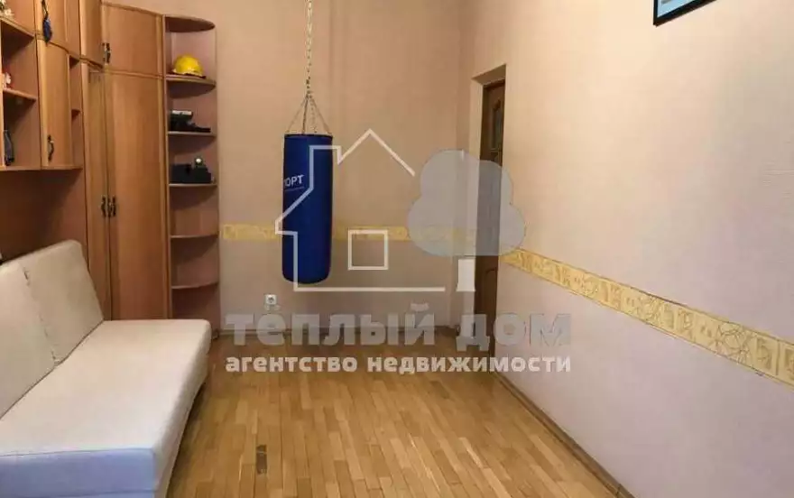 Комсомольская улица, 4