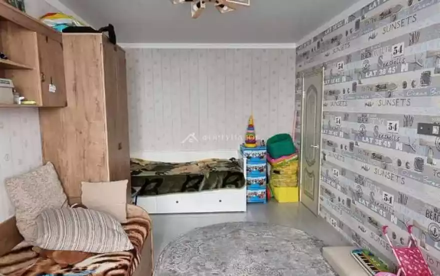 Крестьянская ул, 27