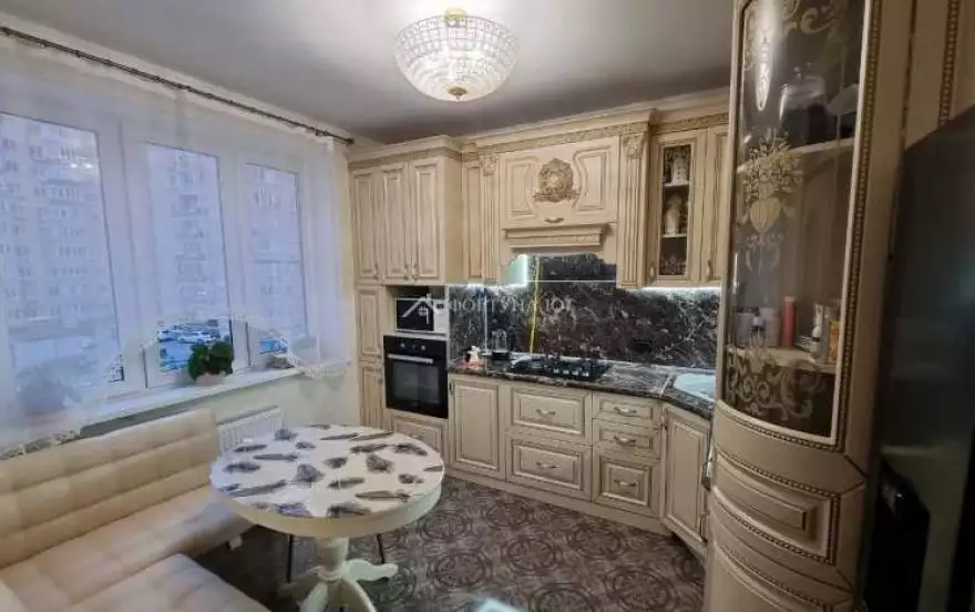 Крестьянская ул, 27