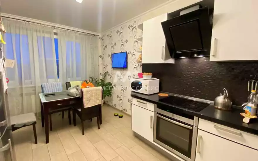 Леснова улица, 3к2