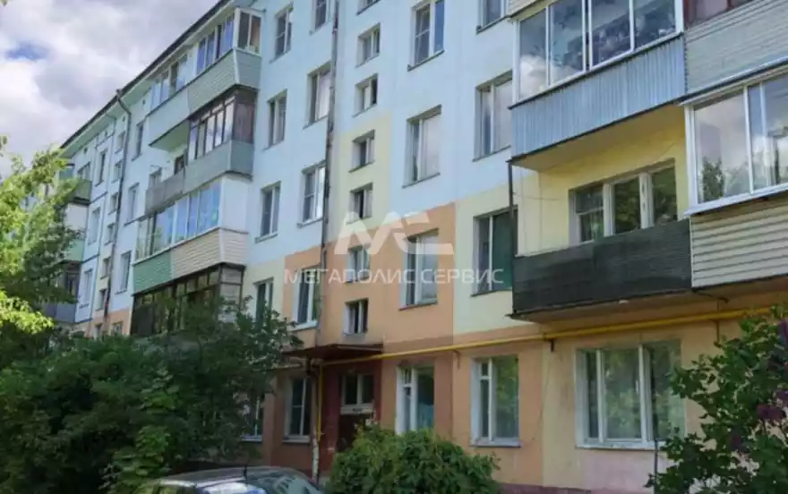 Школьная улица, 49