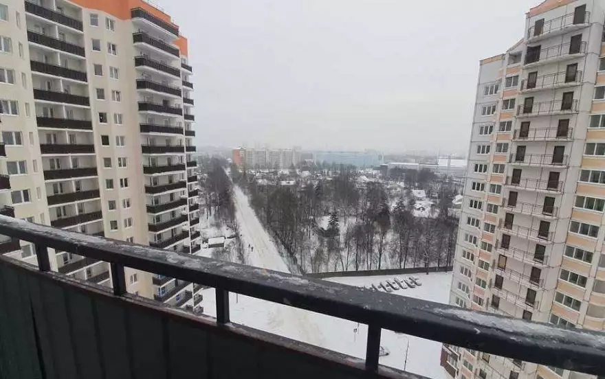 Центральная улица, 42