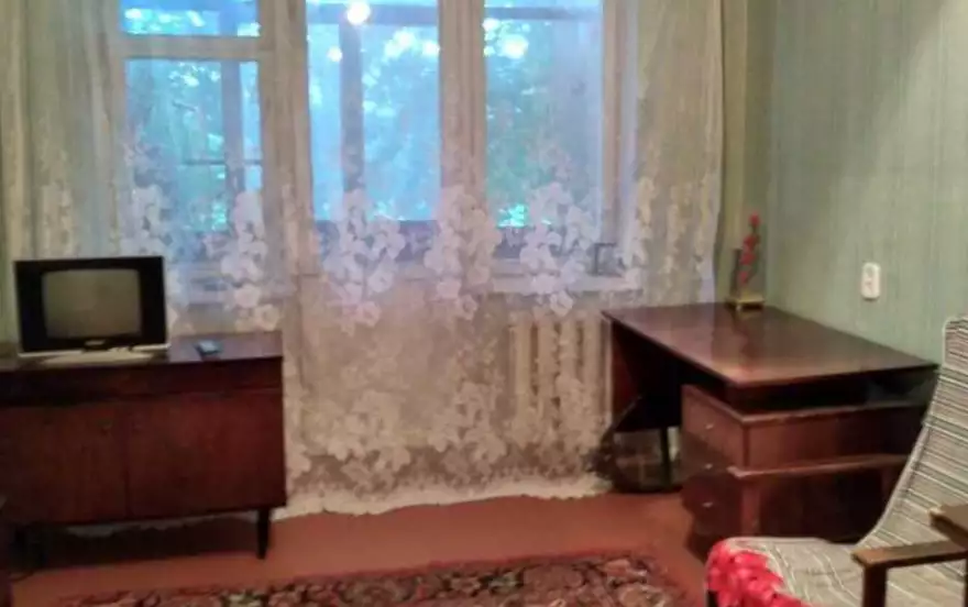 Западная улица, 9