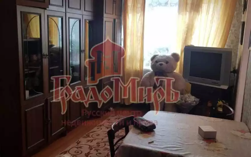 Толстого улица, 2б