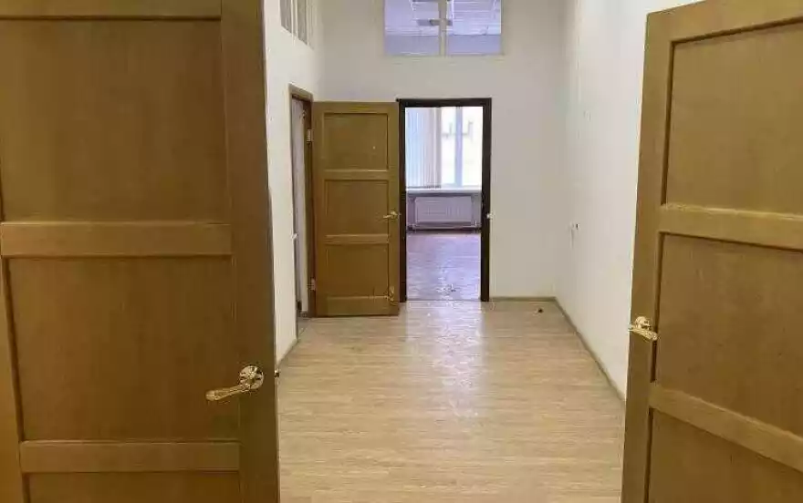 Шлюзовая наб, 8