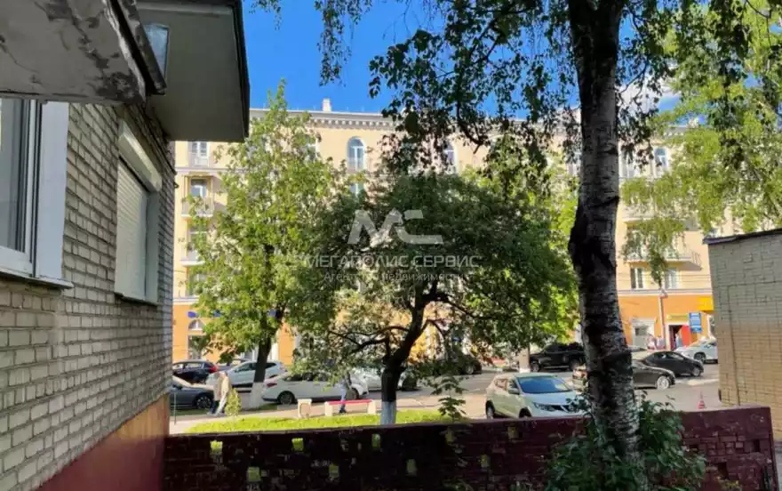 Революционный пр-кт, 35