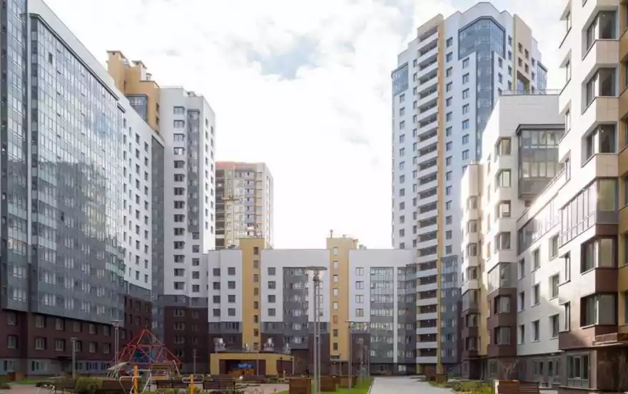 Среднерогатская улица, 13к1