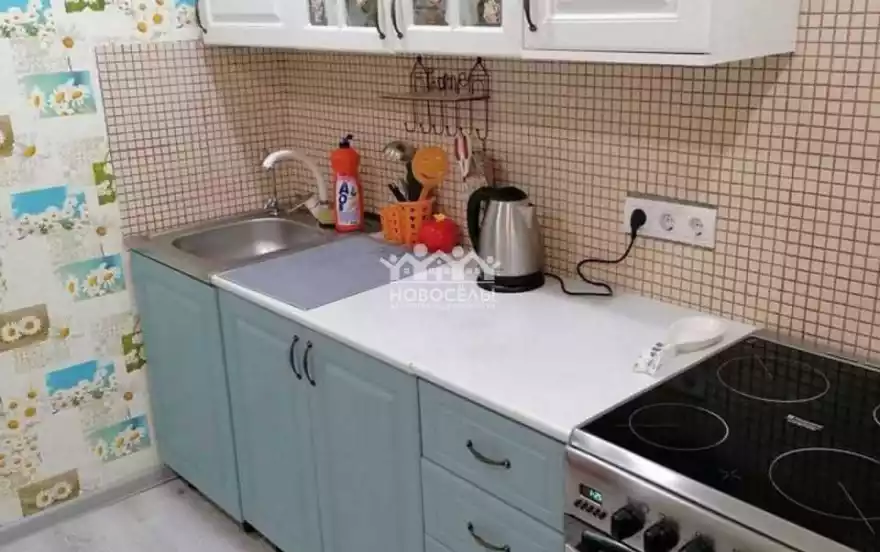 Весенняя улица, 16