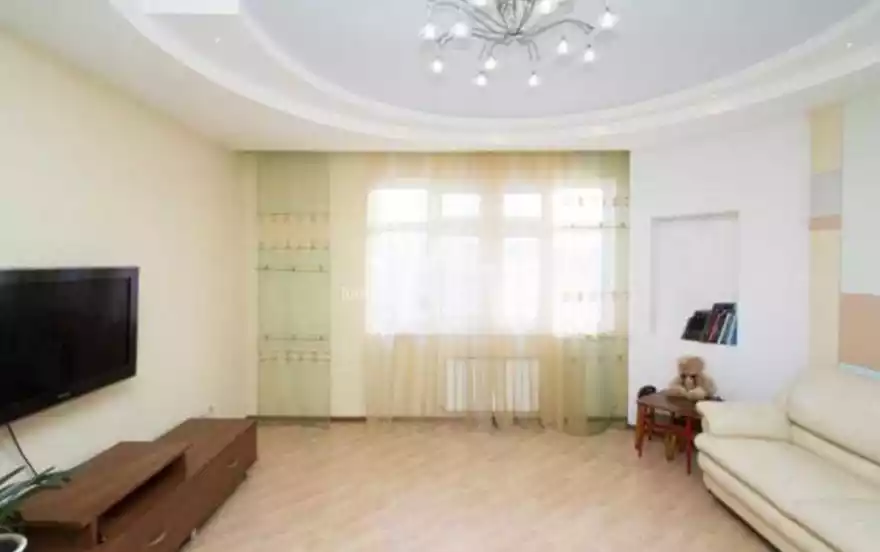 Энгельса улица, 3