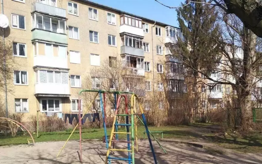 9 Апреля улица, 74