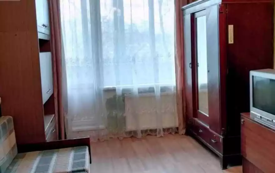 Белградская улица, 32