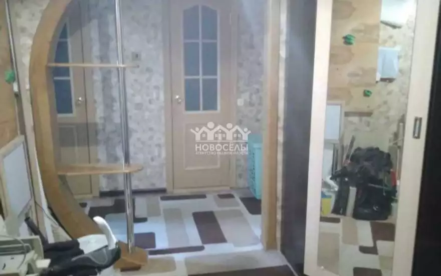 Июньская улица, 4
