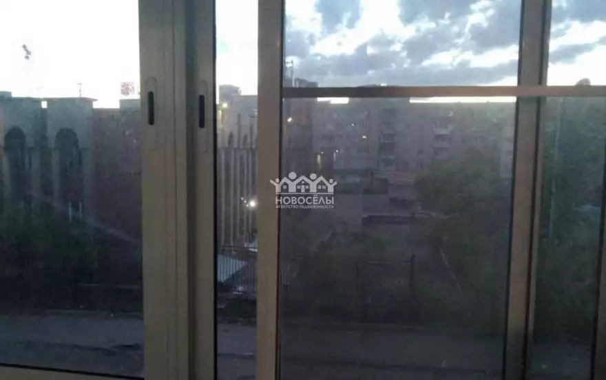 Июньская улица, 4