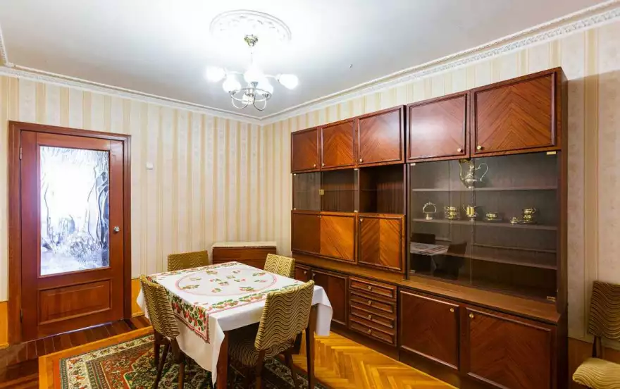 Победы улица, 54