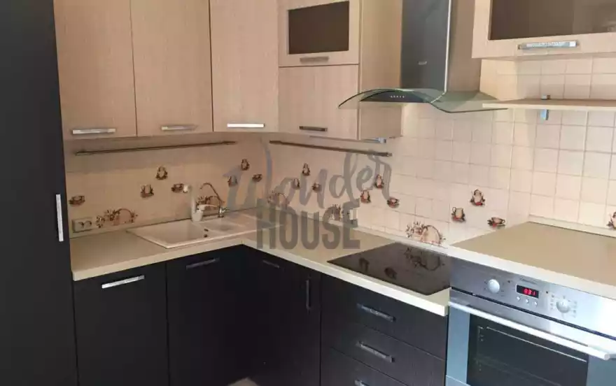 Николая Семёнова улица, 27к3